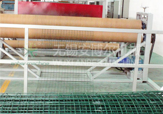 Mesh de-coiler